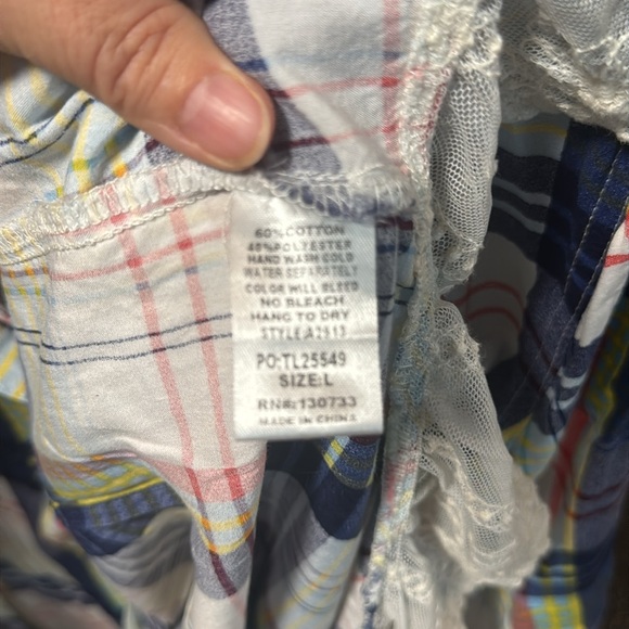 Umgee button up shirt size large with lace trim - Picture 5 of 6